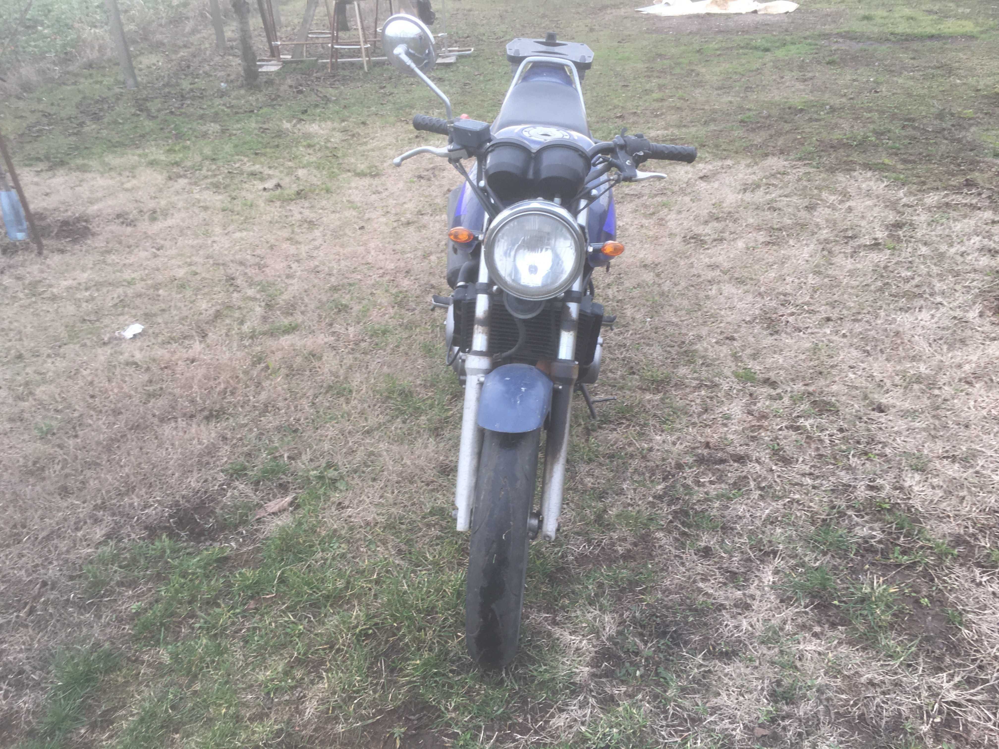 Motocicleta HONDA CB 500