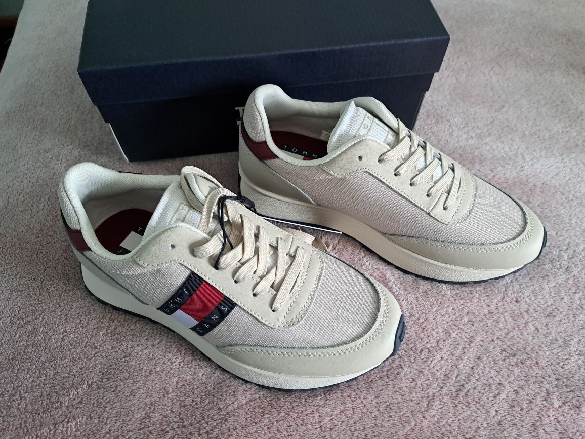 Нови сникърси, маратонки Tommy Hilfiger