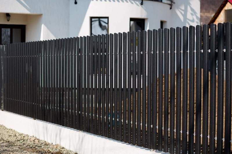 Garduri din sipca metalica, panou tip jaluzele, tabla, plasa si BCA