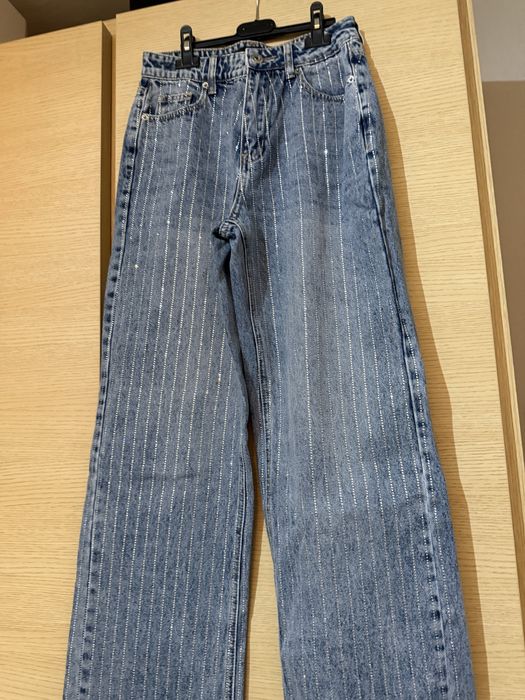 Дънки с камъчета