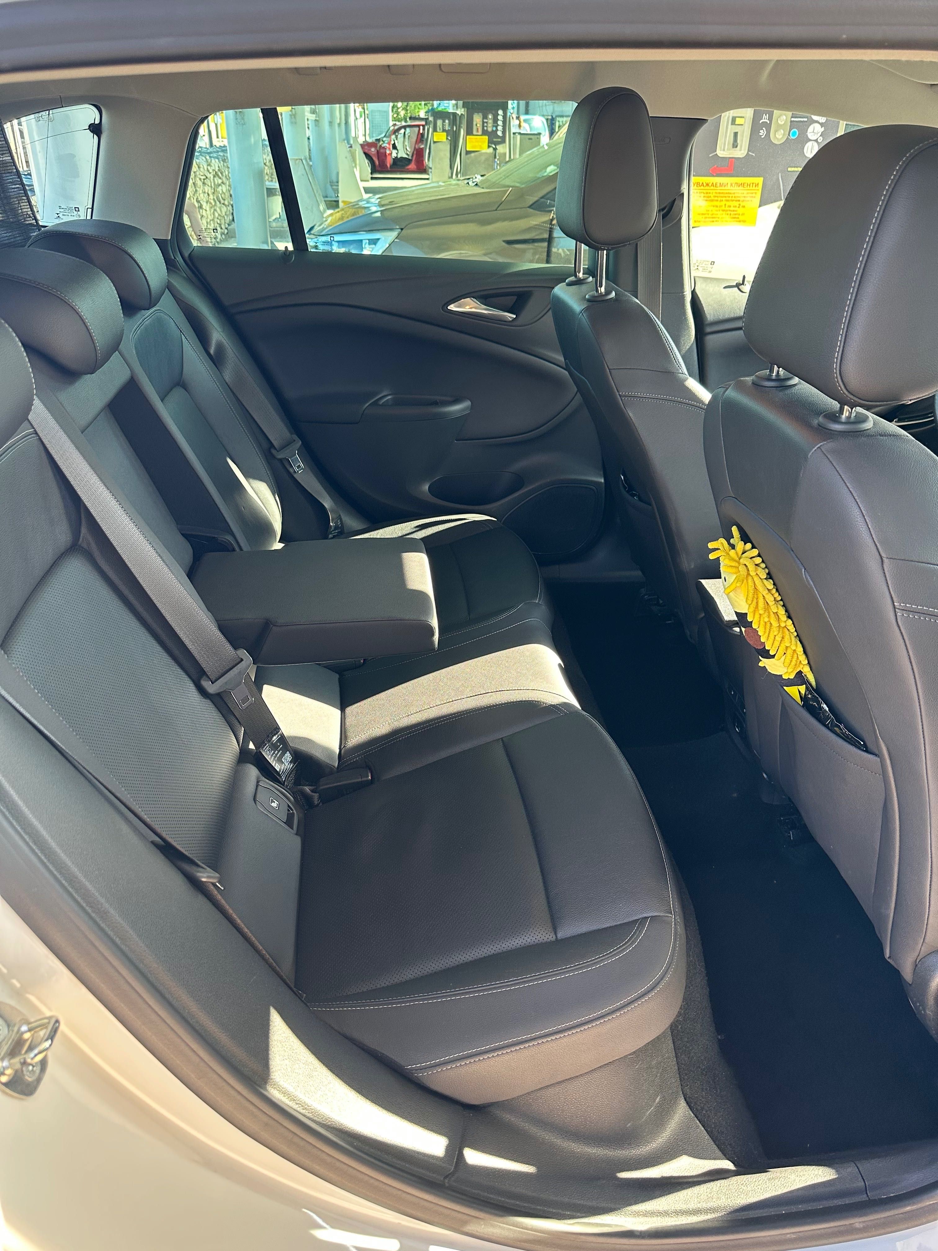 OPEL ASTRA K sports tourer Кола с всички ЕКСТРИ