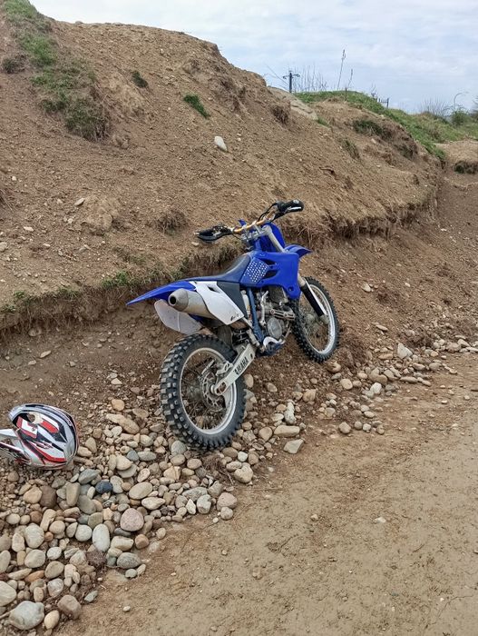 Vând sau schimb Yamaha yzf 450