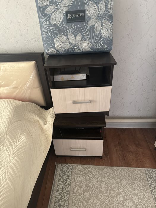 Продам спальный гарнитур -кровать, матрас, шкаф, комод и тумбочки