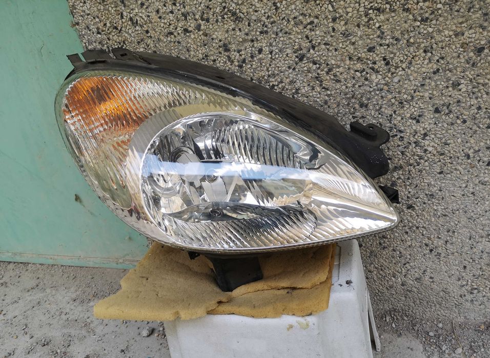 Оригинален фар Ситроен Citroen Xsara Picasso