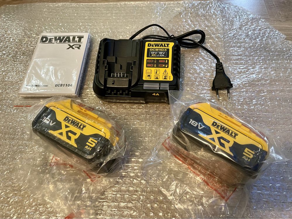 DeWalt DCB1104P2-QW Baterii si Incarcator Original!