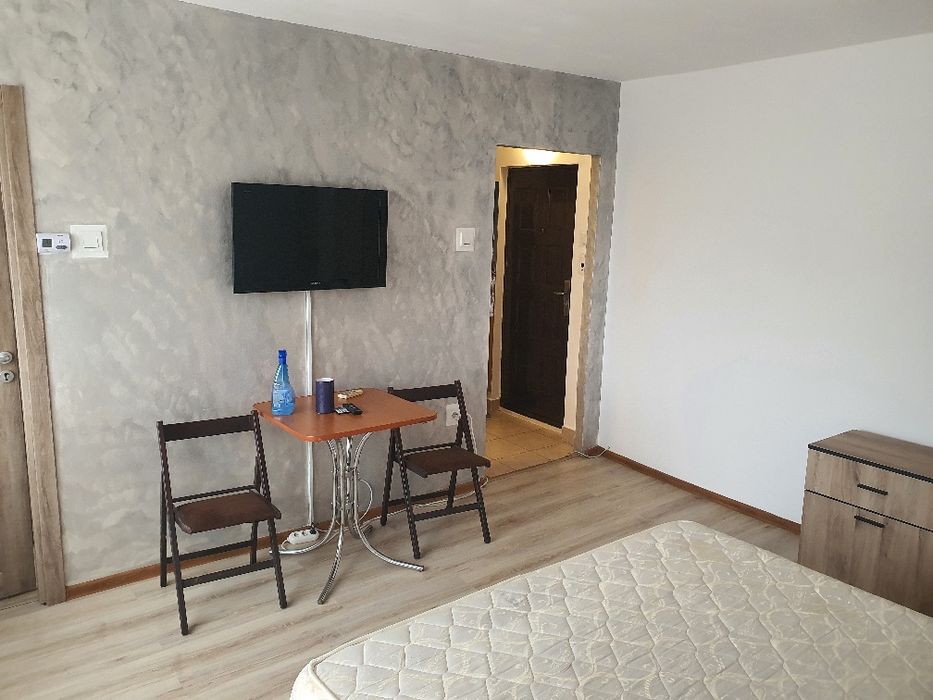 Inchiriez apartament 1 cam