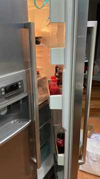 Двухдверный большой холодильник "Bosсh"