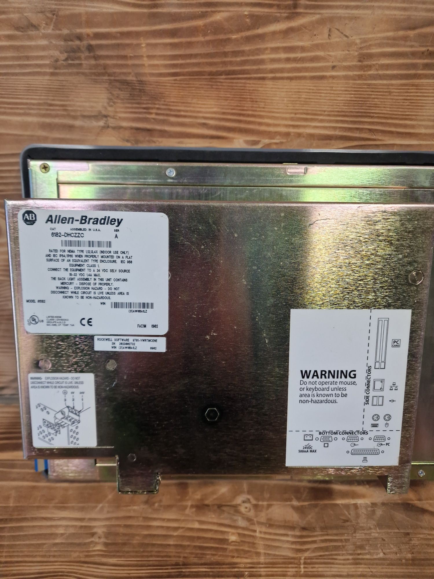 Calculator Allen-Bradley 6182-DHCZZC, ecran 12"