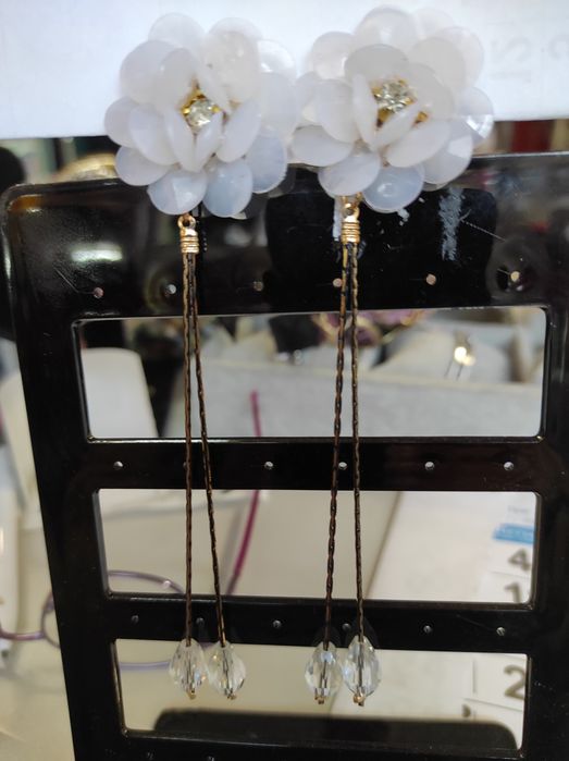 Обеци за празник и делник.