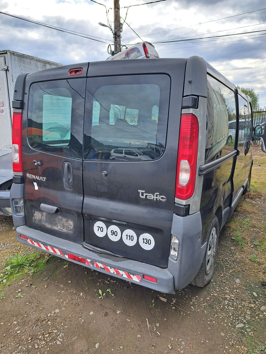 Piese/Dezmembrez Renault Trafic Passanger Motor 1.9dci Fabricat 2007