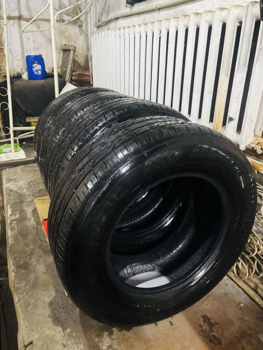 Продам шины на 18