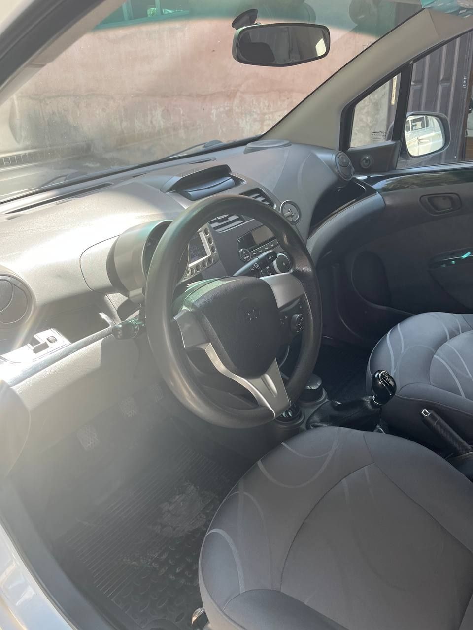 Chevrolet spark 2012