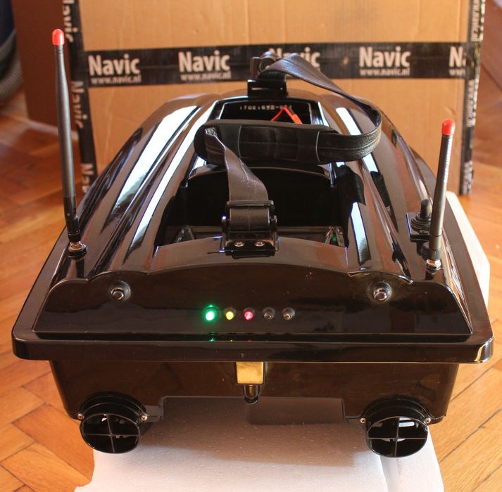 Лодка за захранване  NAVITEC PRO, GPS,  Автопилот и Сонар