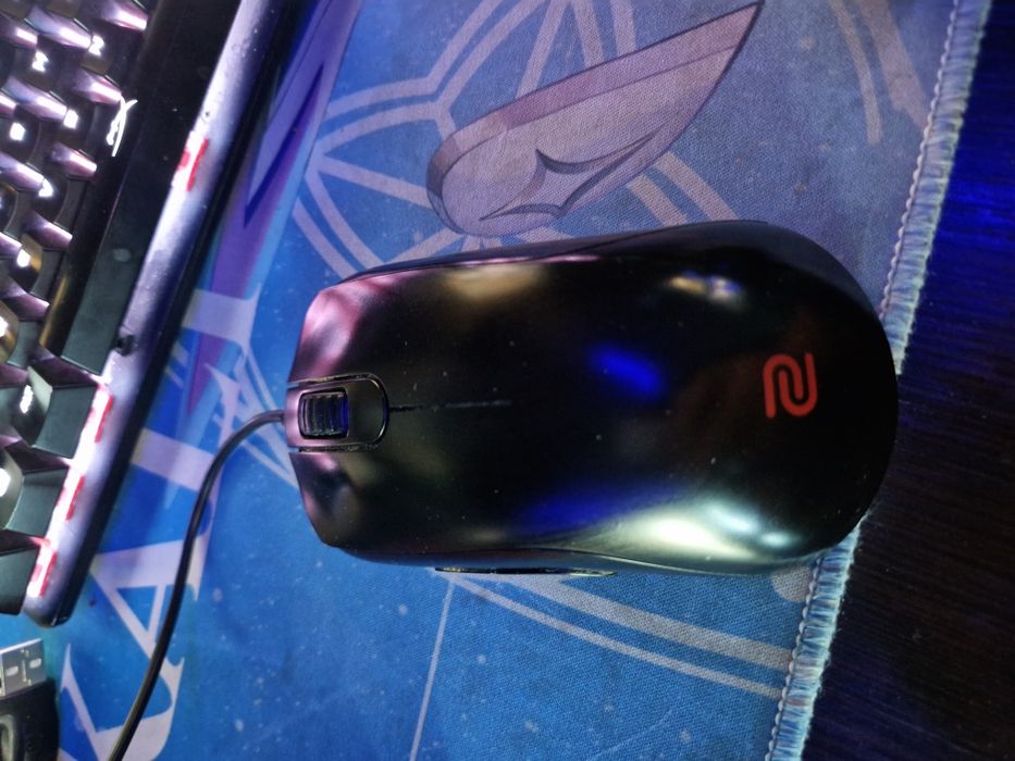 Продам мышку Zowie S2 black