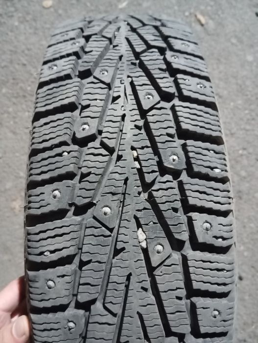 Зимние шины в комплекте 4шт размер 185.65r15