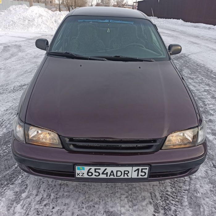 Тойота Карина Е в хорошем состоянии