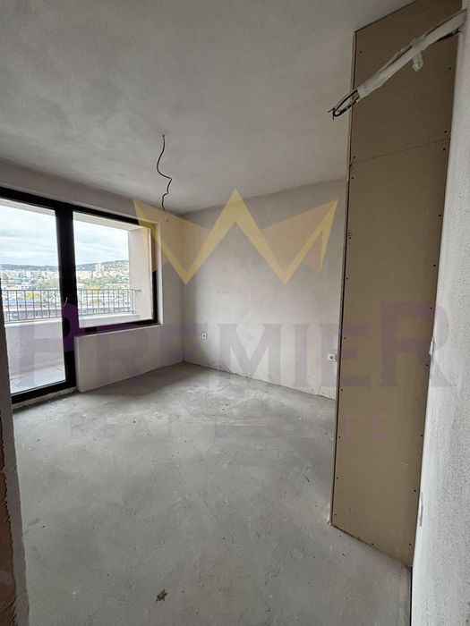 Продава се Тристаен апартамент в Варна, Победа - 102 кв.м за 2157 €/кв.м - Снимка #9