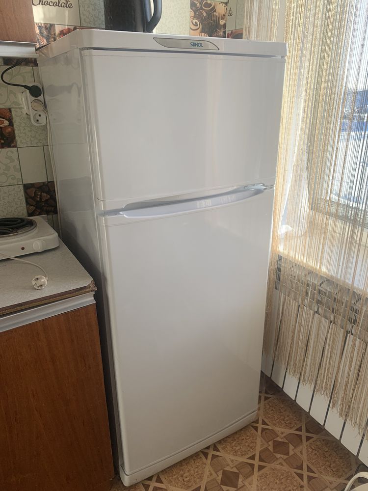 Холодильник STINOL