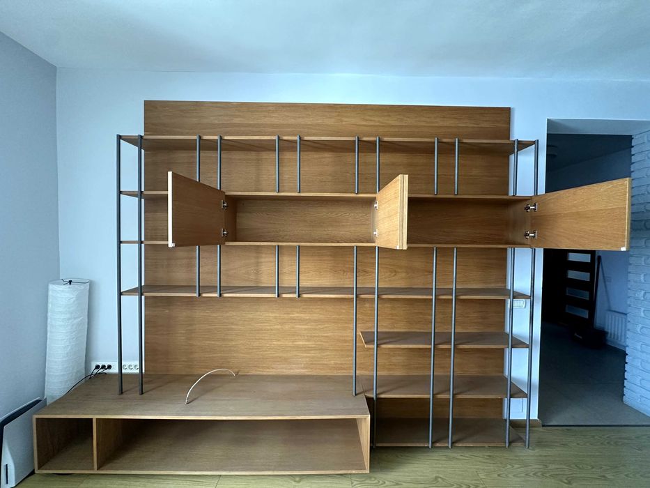 Vand mobila living/sufragerie