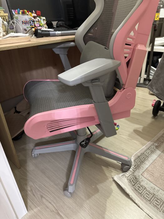 Продам игровое кресло