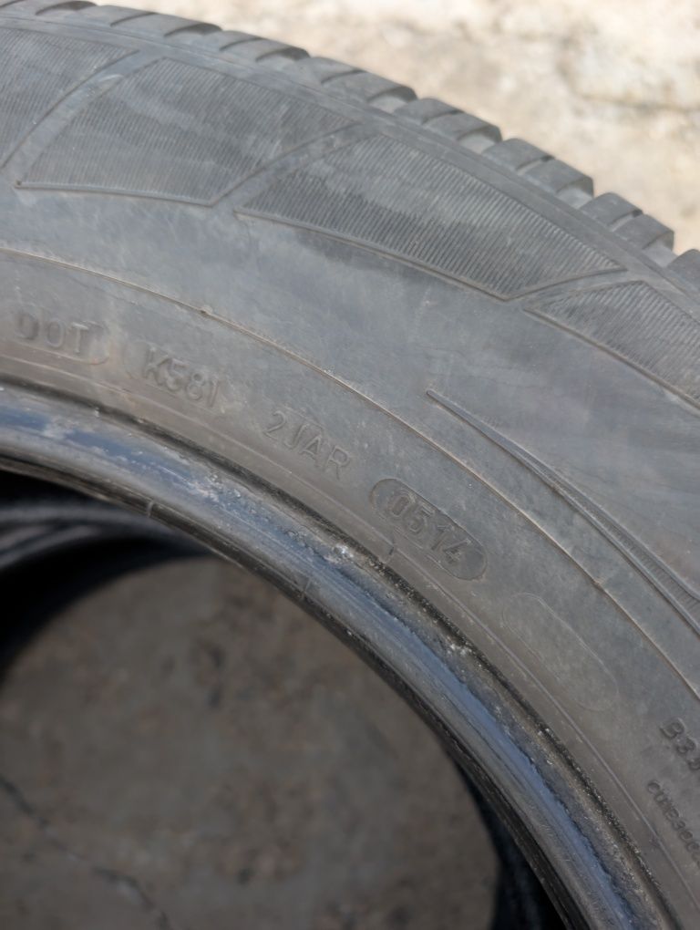 Anvelope de iarna SH Dunlop 235/65/17