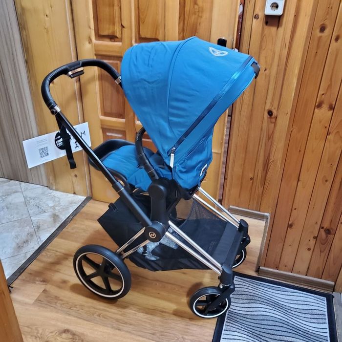 Количка Cybex Priam 4e, пълен комплект, с кош за новородено