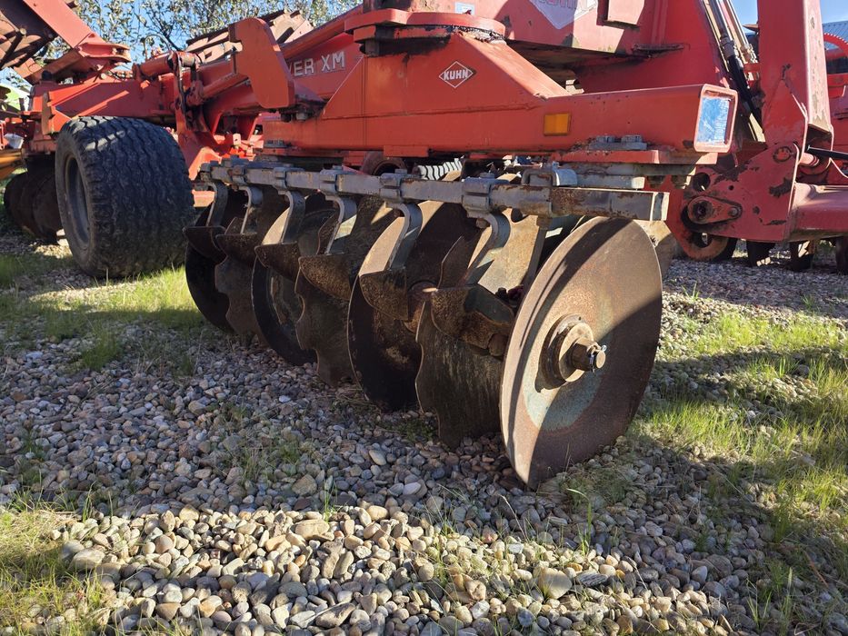 kuhn discover xm 28 disc plug freza grebla remorca