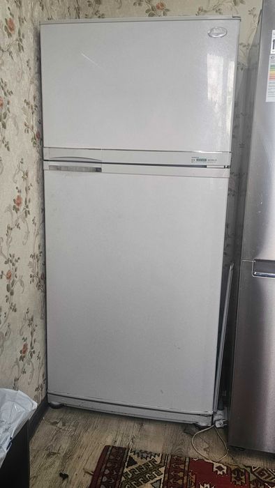 Холодильник Samsung, 1.80 м. Оригинал Корея.