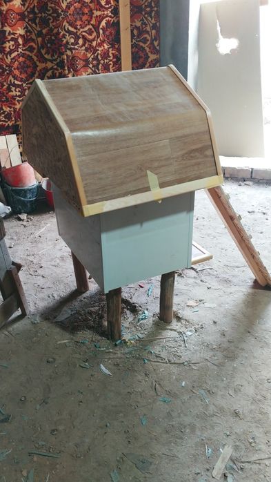 Домик будка для кошек