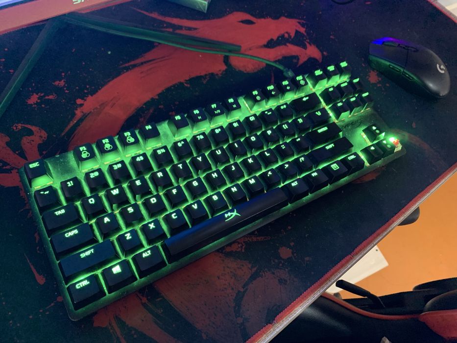 Продам клавиатуру HyperX