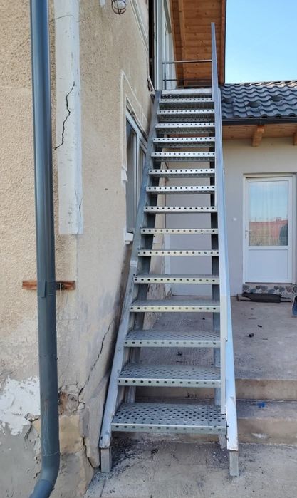 Scară zincate la comanda în toată tara