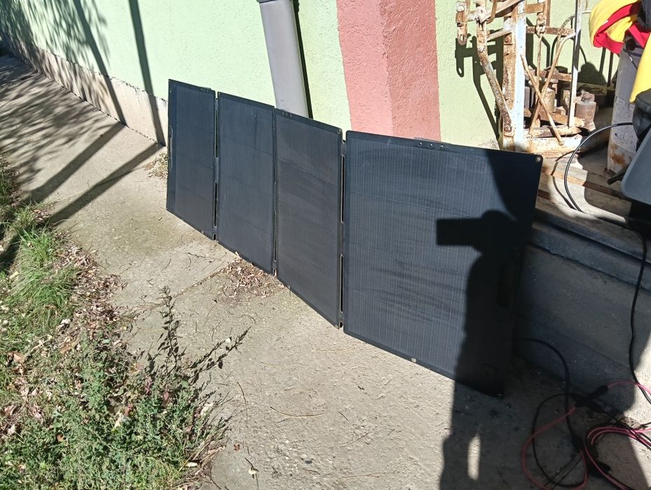 Panou solar portabil Bluetti Palm real 100 wati