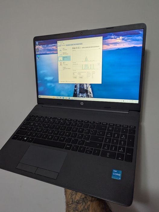 Laptop HP ca Nou  generatia 11