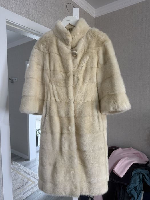 Продам норковую шубу