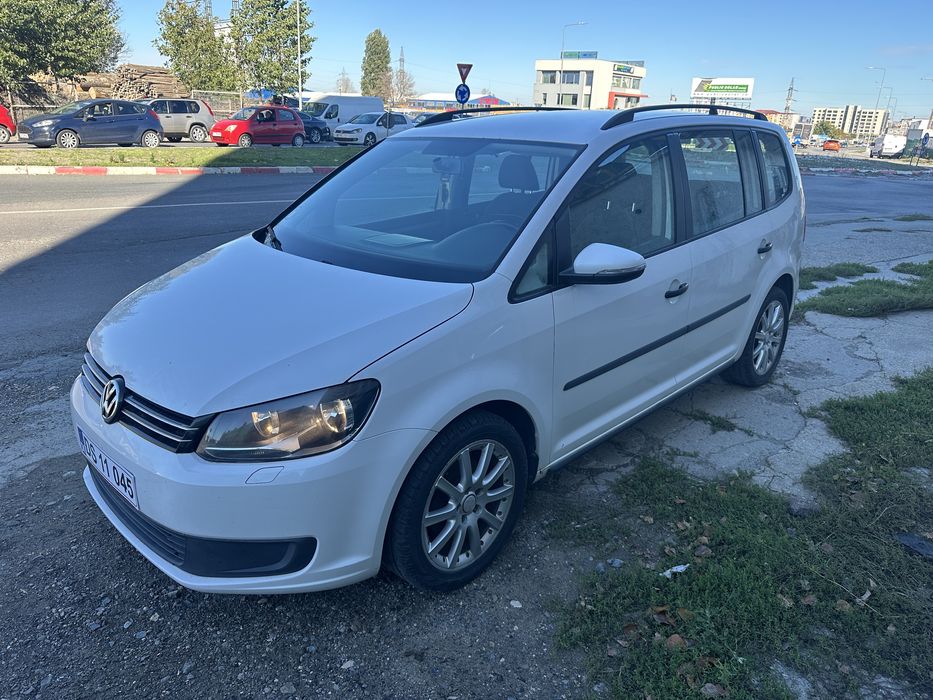 Vw Touran/2014/7Locuri/1.6TDI/6+1Vit-5.990€