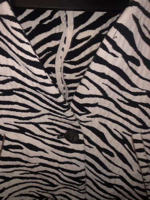 Jacheta groasa Zara, noua fara eticheta, mar. M