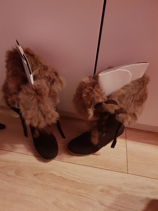 Cizme piele întoarsă imblănite 35