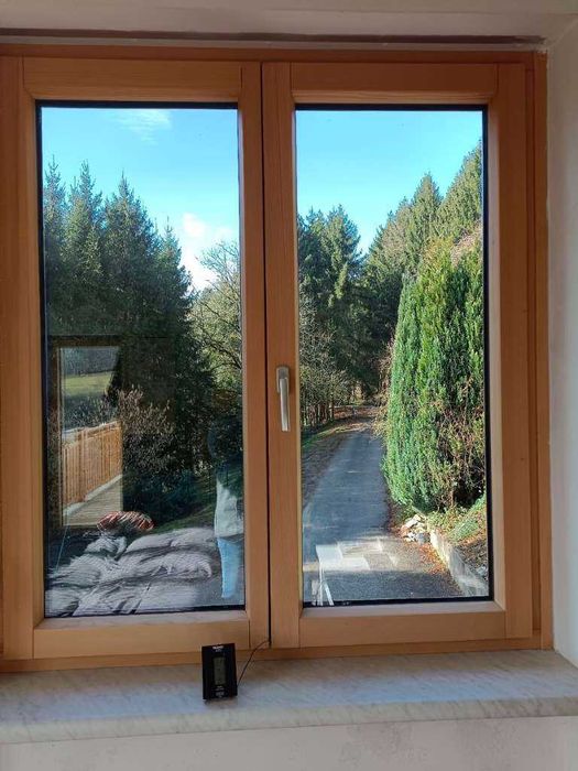 Geamuri termopan lemn