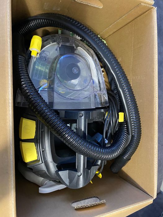 Продам karcher puzzi 8