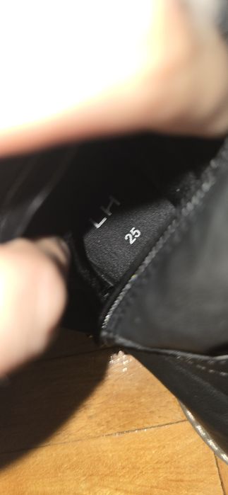 Cizmulite noi fetite