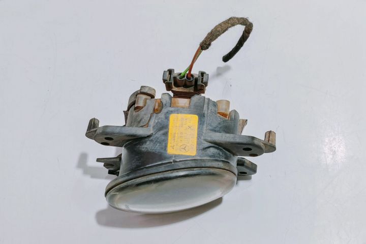 Proiector ceata  Dreapta   A2518200856 Mercedes-Benz A-Class W169