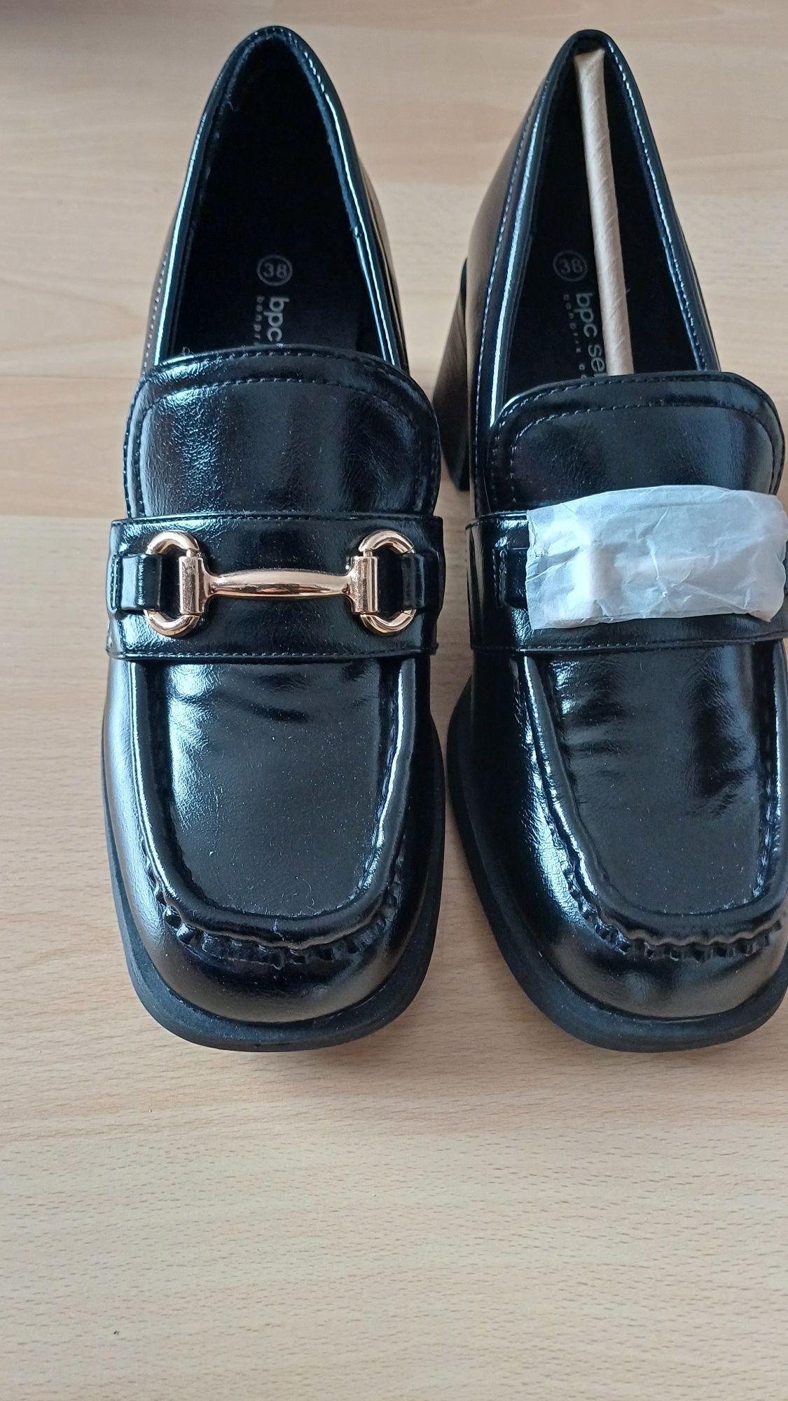 Pantofi noi negri