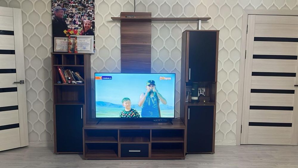 продам домашнюю стенку