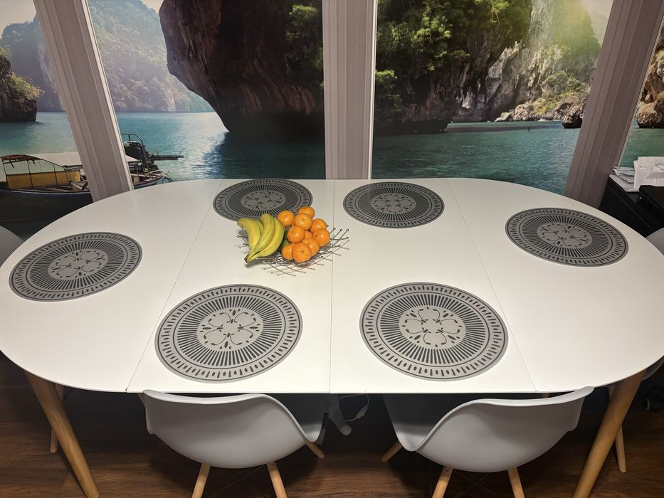 Masă extensibilă albă + set 4 scaune gri – 200 × 110 cm / 110cm rotund