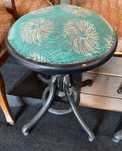 Scaun de Pian *** vintage / antic / vechi / retro ***