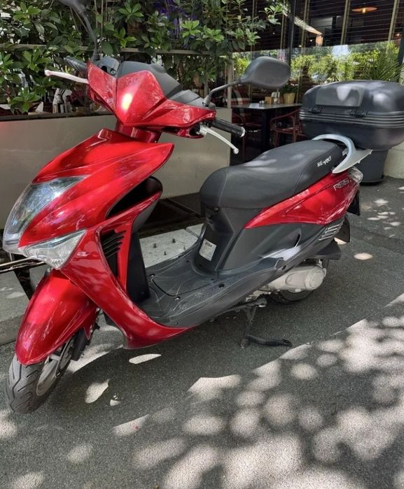 Scuter ReVolt Rs5 - 49 cc (fabricat 2022)