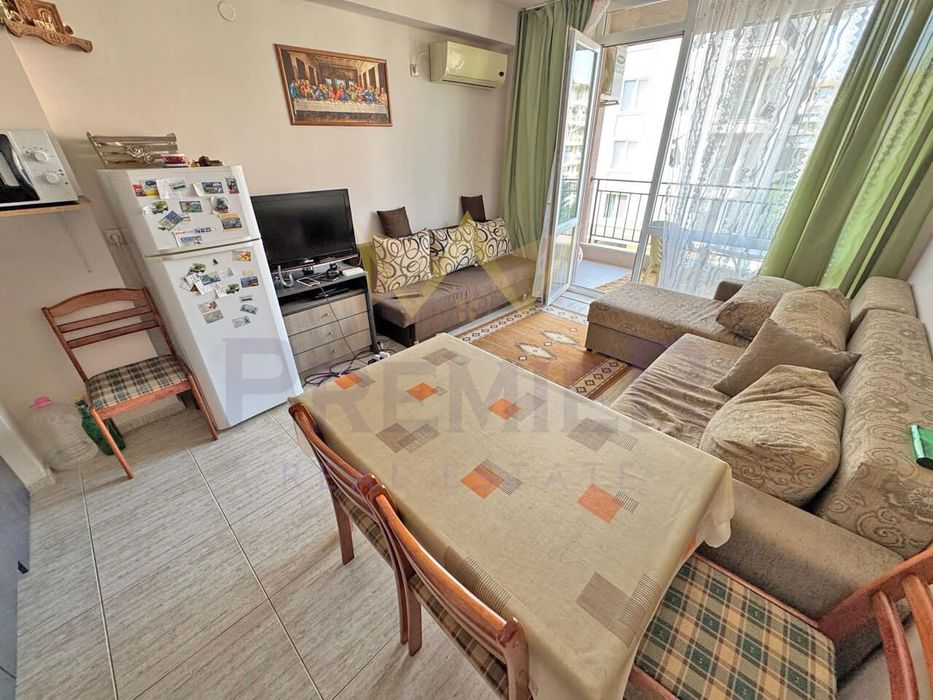 Продава се Двустаен апартамент в к.к. Слънчев бряг - 60 кв.м за 1309 €/кв.м - Снимка #3