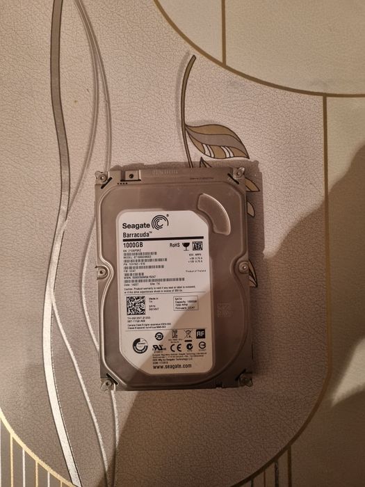 Продам жёсткий диск на 1тб