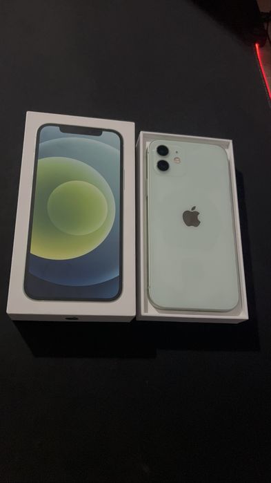 Продам Айфон 12 64гб в идеальном состоянии