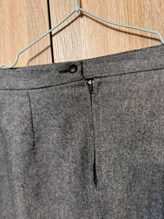 Set 2 piese – vesta + fustă, gri